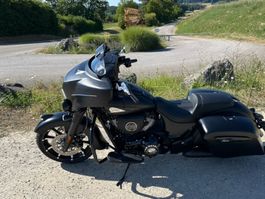 Indian Chieftain Dark Horse 116 ci mit Jekill & Hyde