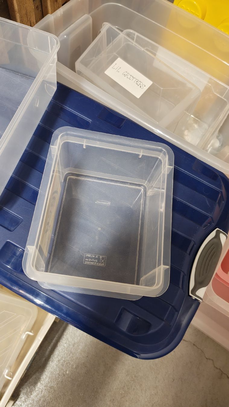 Contenitori & Simili: Diverse Plastik Boxen – Usato da Effretikon venduto da Superkarin7 3