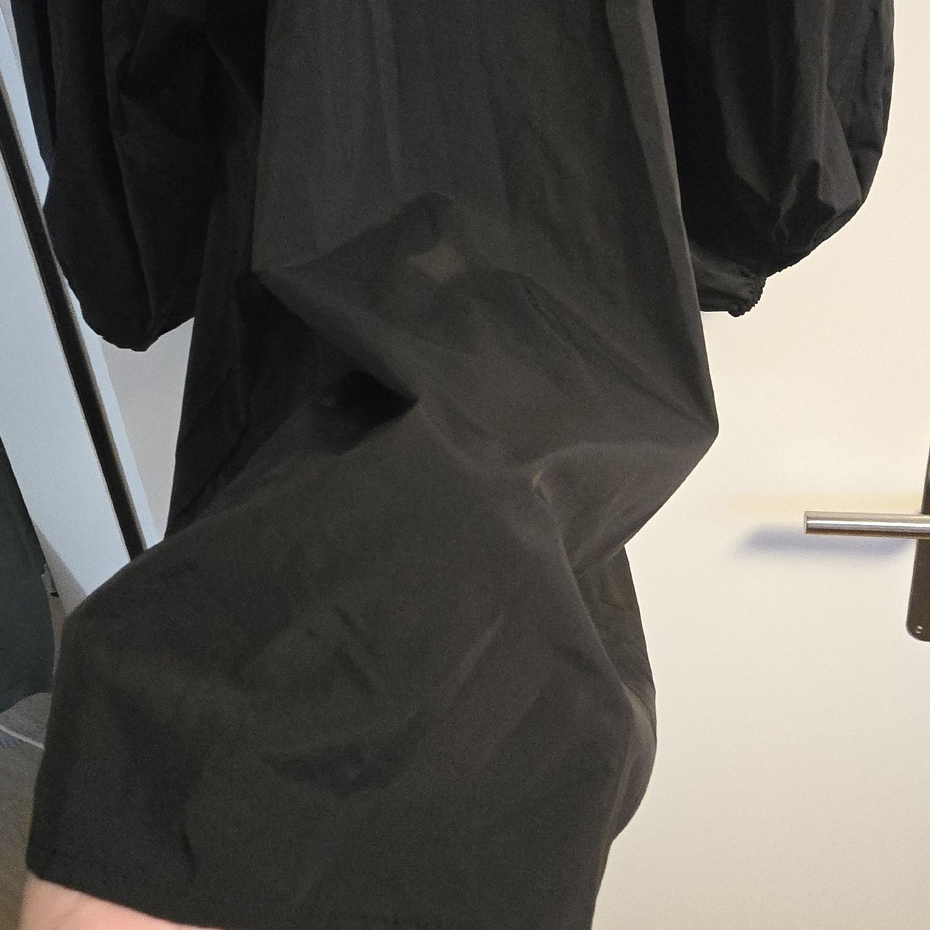 H&M Vestiti: Ein wunderschönes Kleid mit Flügelärmel – Nuovo e nell'imballaggio originale da Döttingen venduto da Mass-krisG 4