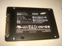 1 stück 500gb ssd. Samsung 850 evo. Getestet. Siehe Details