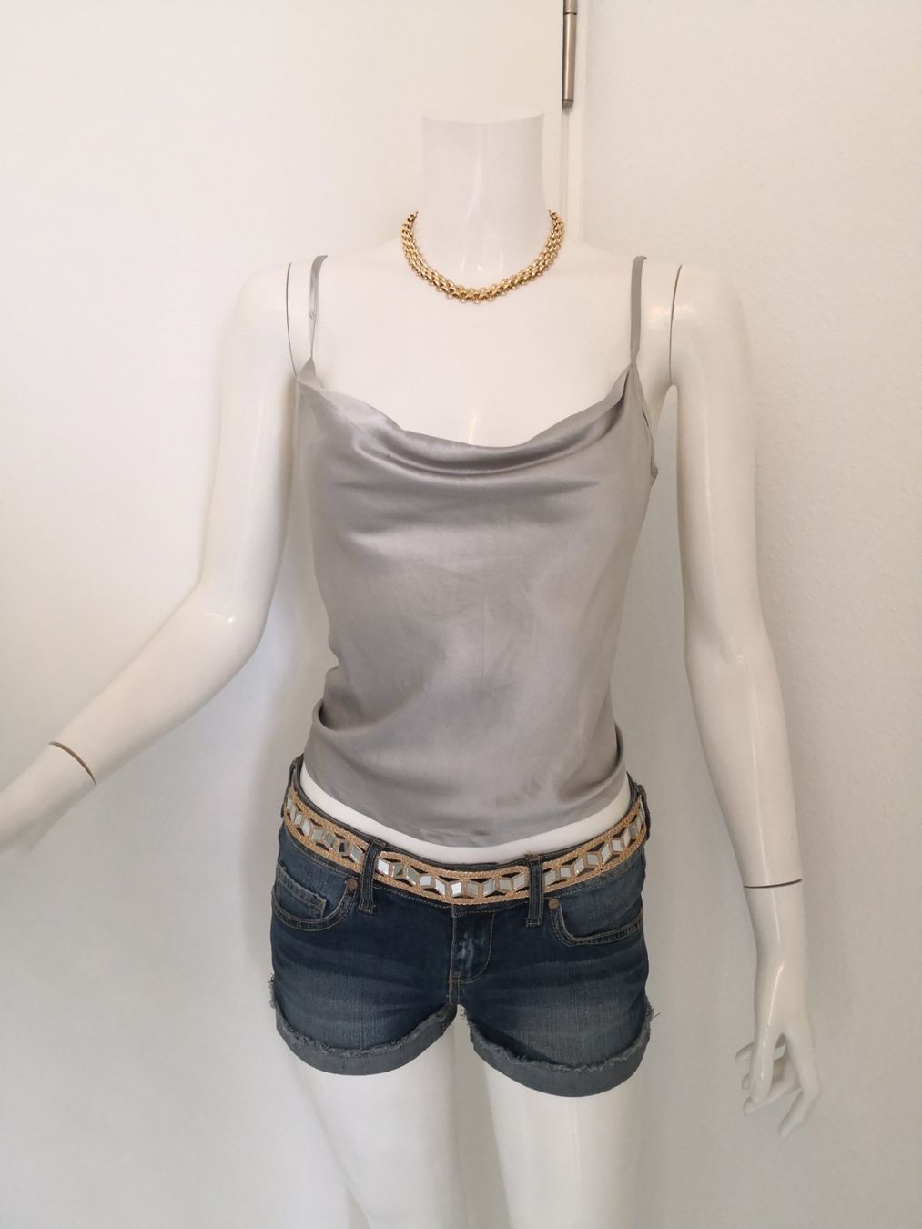 Mango Top: 🤩MANGO TOP SATIN SILBER – Usato da Olten venduto da Naja-Twins-Twins