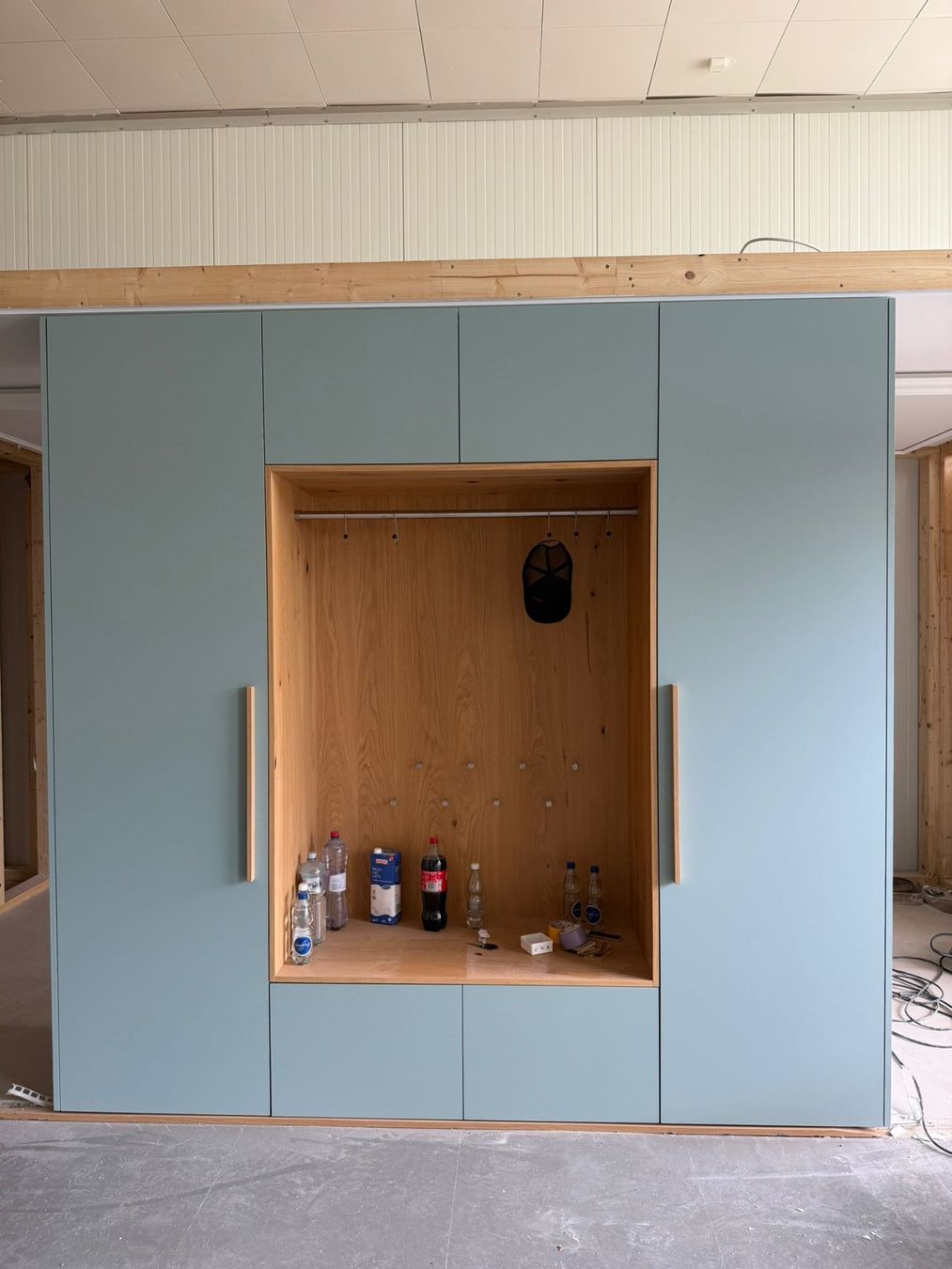 Guardaroba: Garderobe lackiert mit Holznische – Usato da Amriswil venduto da bjo_mxl2
