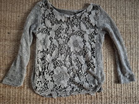Pull dentelle manches longues gris argenté