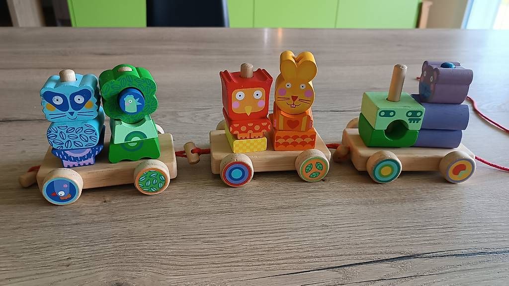 Spielzeuge: Holzzug – Gebraucht aus Buttisholz von Baendlifahrer 1