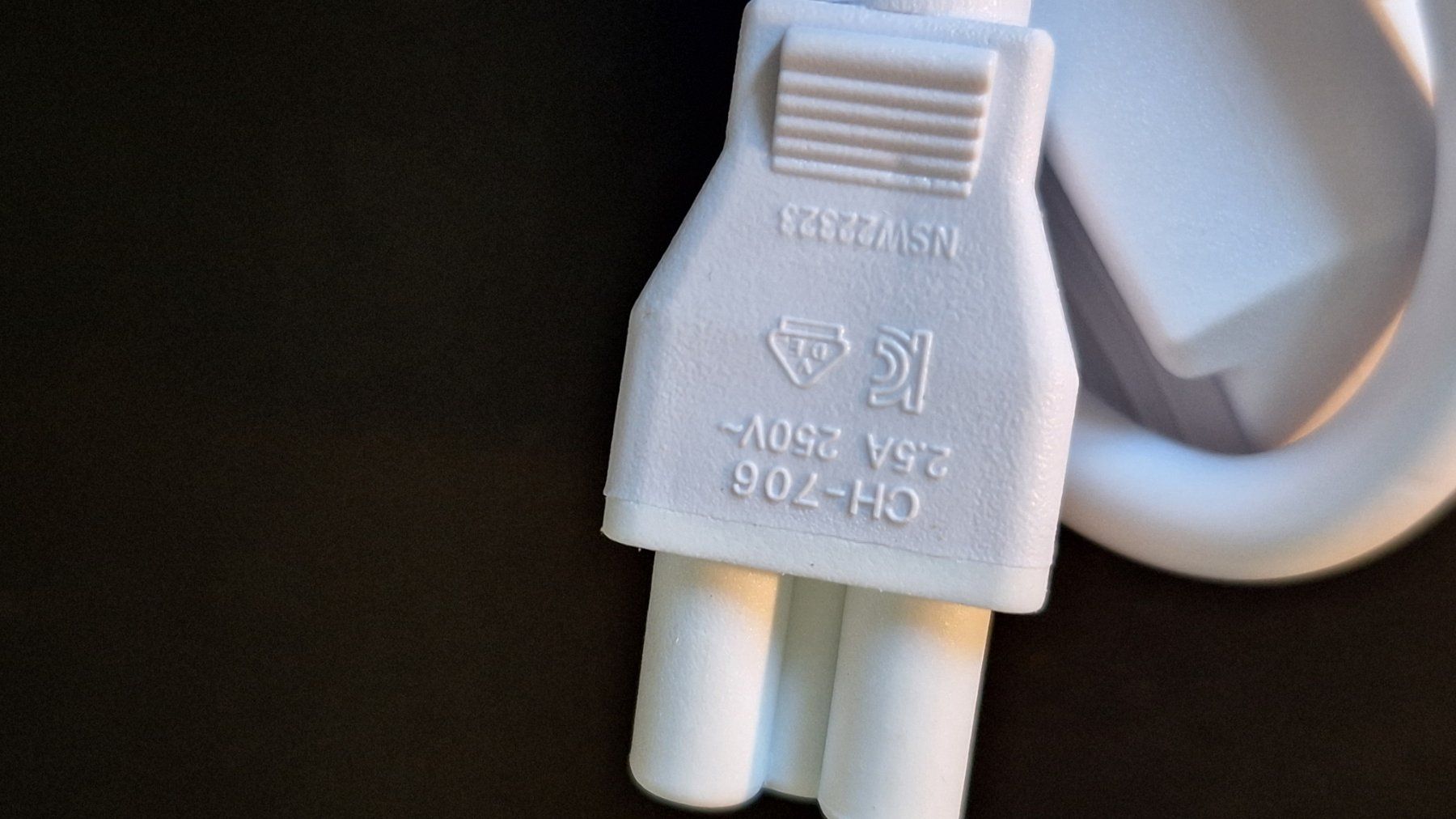 Cavi: Netzkabel mit Schuko - C5 Stecker – Nuovo (secondo la descrizione) da Steinhausen venduto da V4ABC 2