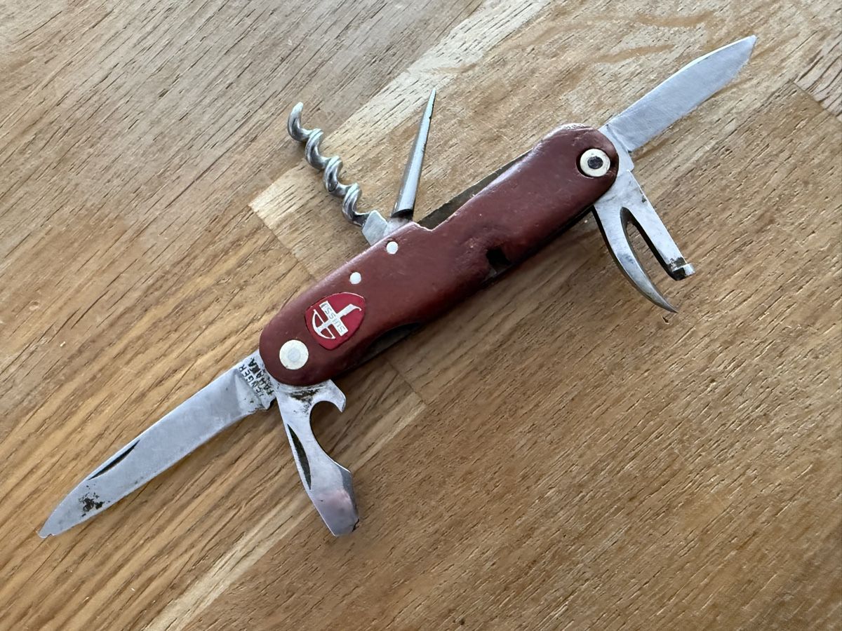 Wenger Coltelli tascabile: Antikes Taschenmesser von Wenger,  – Usato da Goldach venduto da Messerguru 2