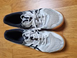Hallenschuhe der Marke Asics, Grösse 39.5