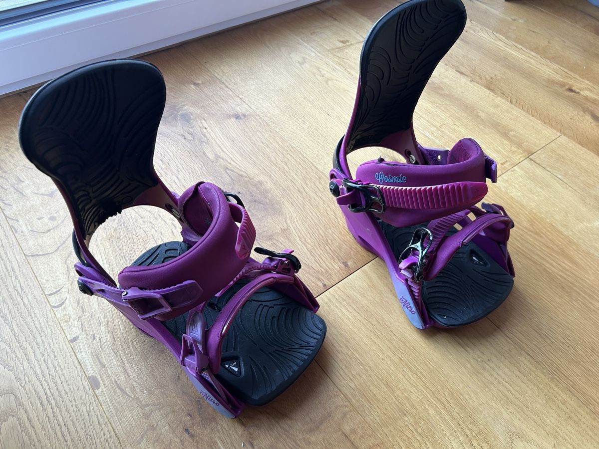 Snowboard Nitro Boards: Nitro Cosmic Snowboard Bindungen, Lila – D'occasion à Masein par gia_s6vf 1