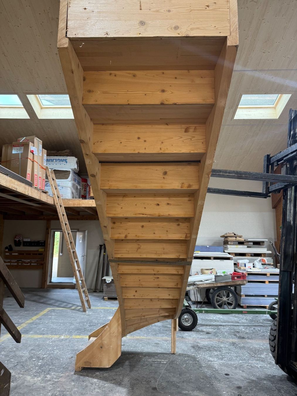 Scale: Holztreppe / Viertelgewundene Treppe – Usato da Rorbas venduto da bpf_qb9s 3