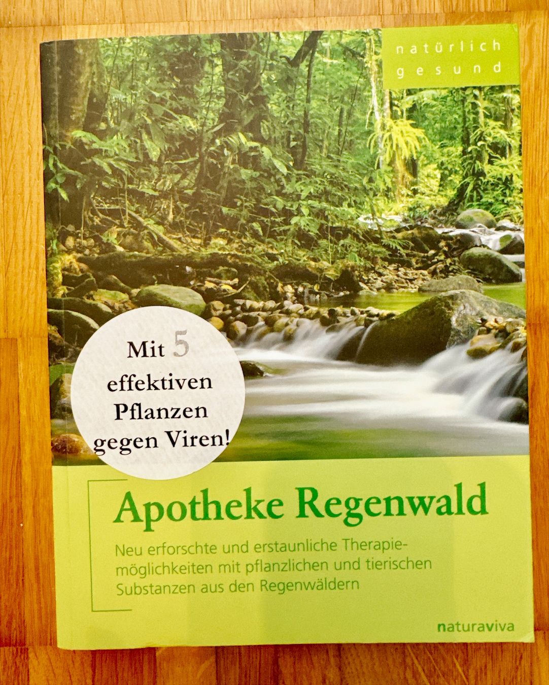 Livres: Apotheke Regenwald Buch neuwertig – D'occasion à Muttenz par denise06