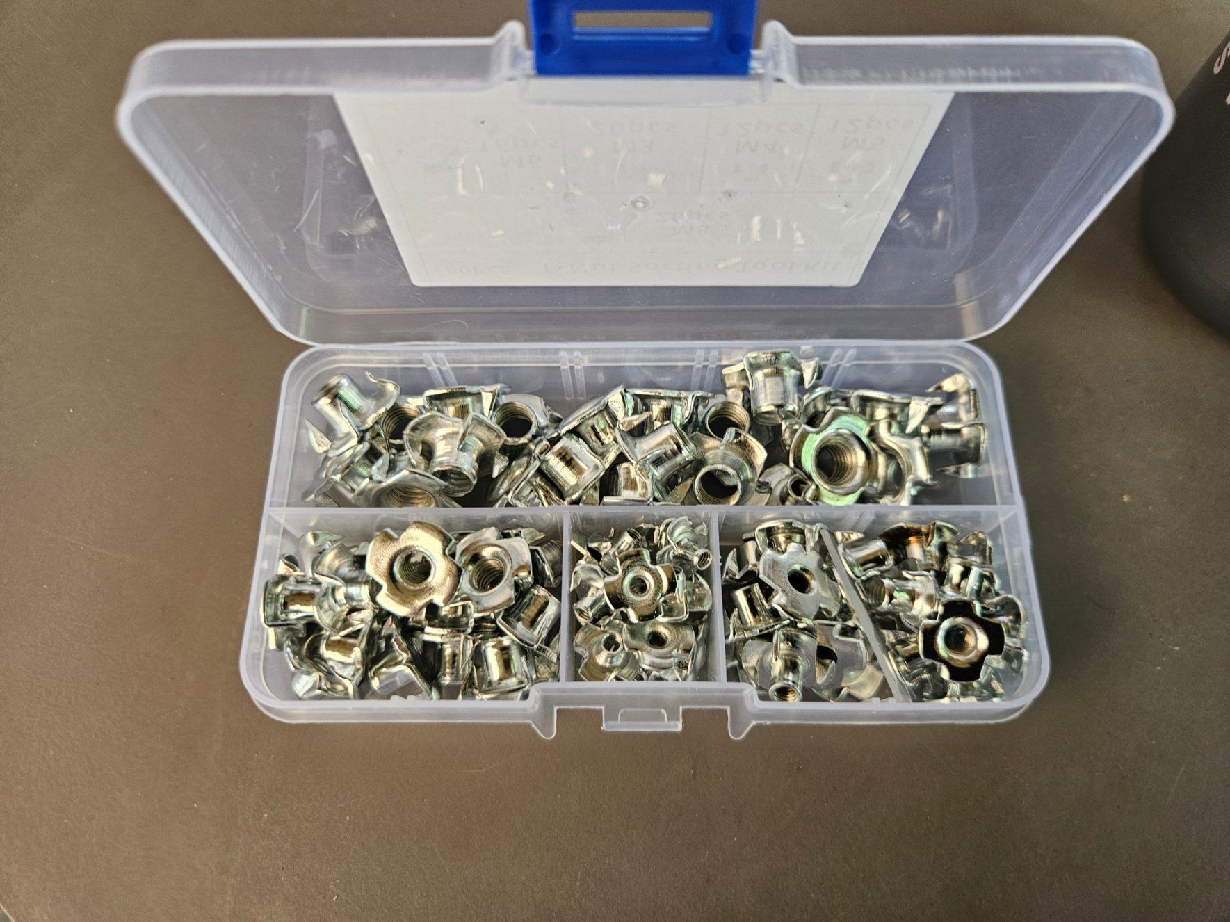 Eisenwaren: 80X Einschlagmuttern mit 4 Einschlagspitzen M3 M4 M5 M6 M8 – Neu und originalverpackt aus Teufenthal AG von boebe071 1