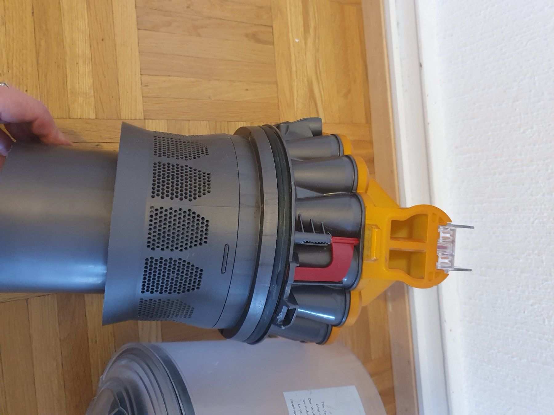 Dyson Aspirateurs & Accessoires: Cyclone Dyson DC23 d'occasion – D'occasion à Prilly par RoDyRe 2