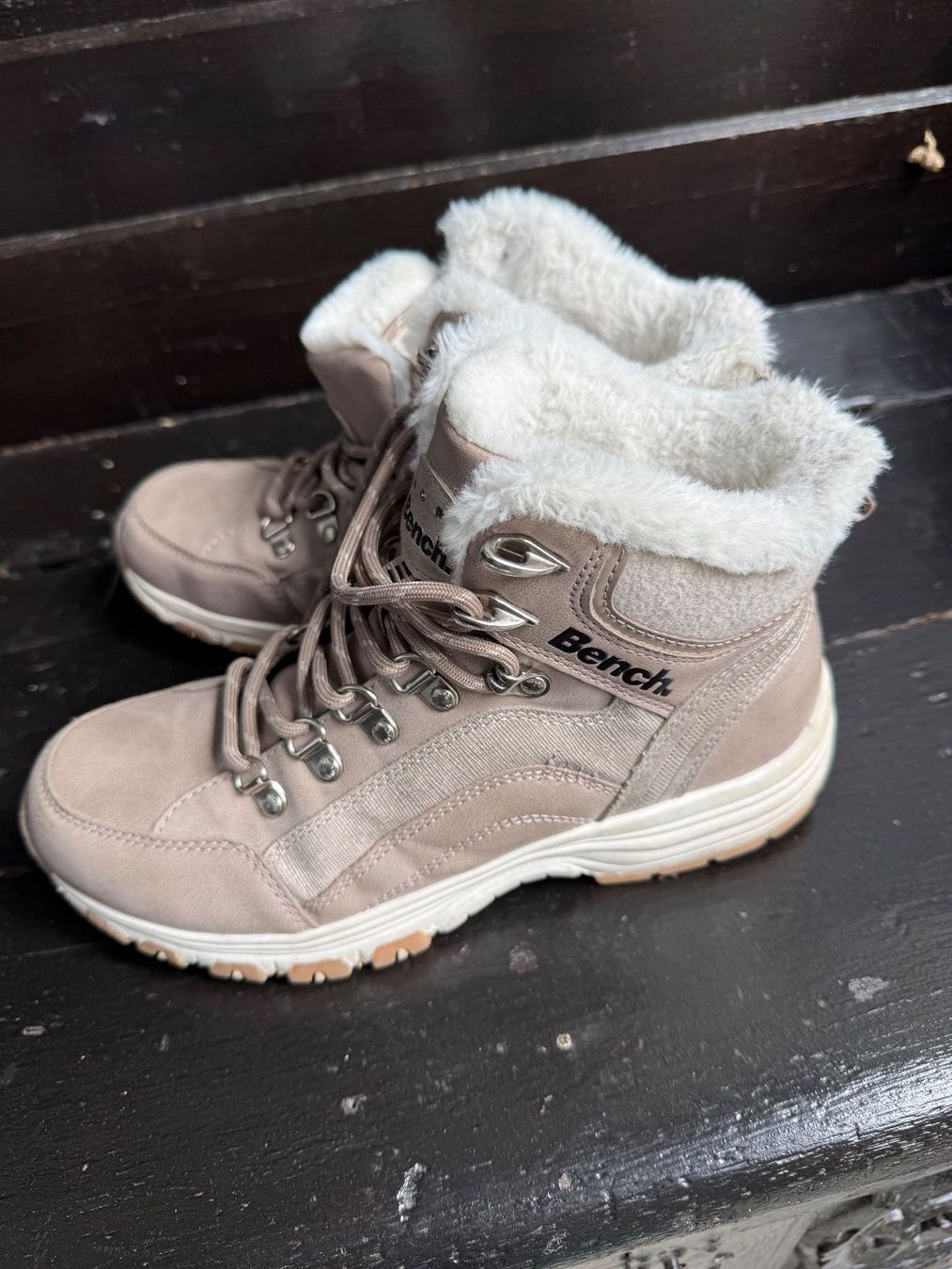 Chaussures femmes: Winterboots Bench Gr. 38 – D'occasion à Kirchdorf AG par sauglatt01 1