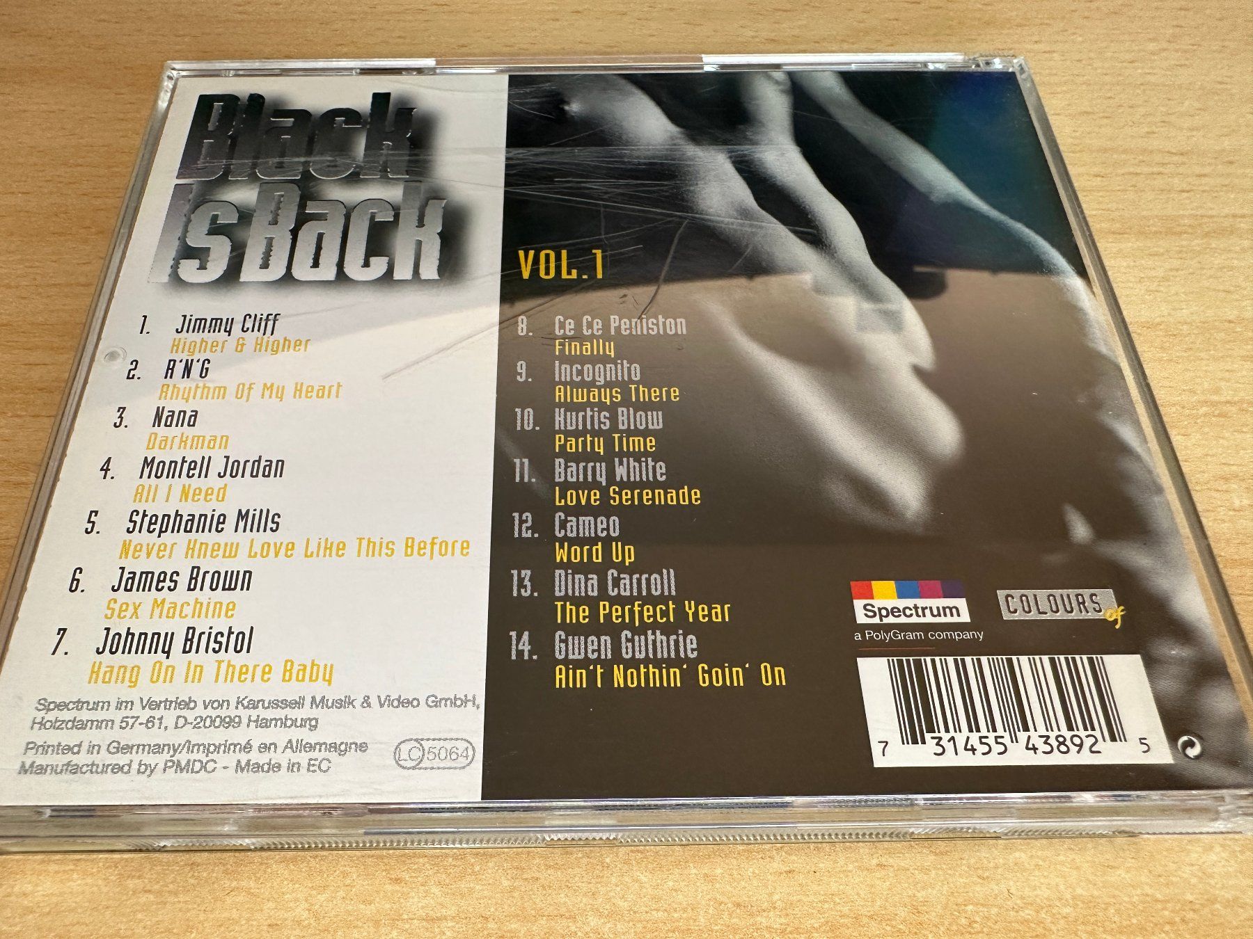 CD: Various – Black Is Back Vol. 1 – Usato da Rikon im Tösstal venduto da Alpenmutz 1