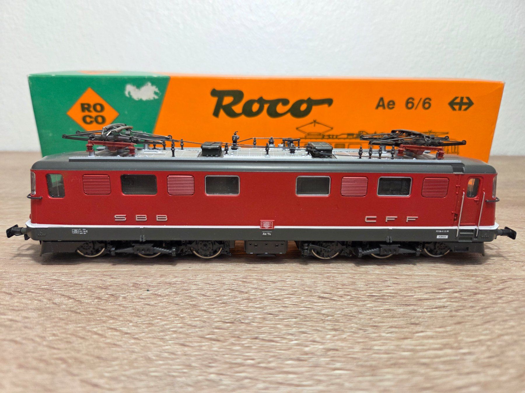 Roco Trains électriques: Roco 43938 E-Lok Ae 6/6 SBB H0 – D'occasion à St-Aubin-Sauges par Lo_Go 1
