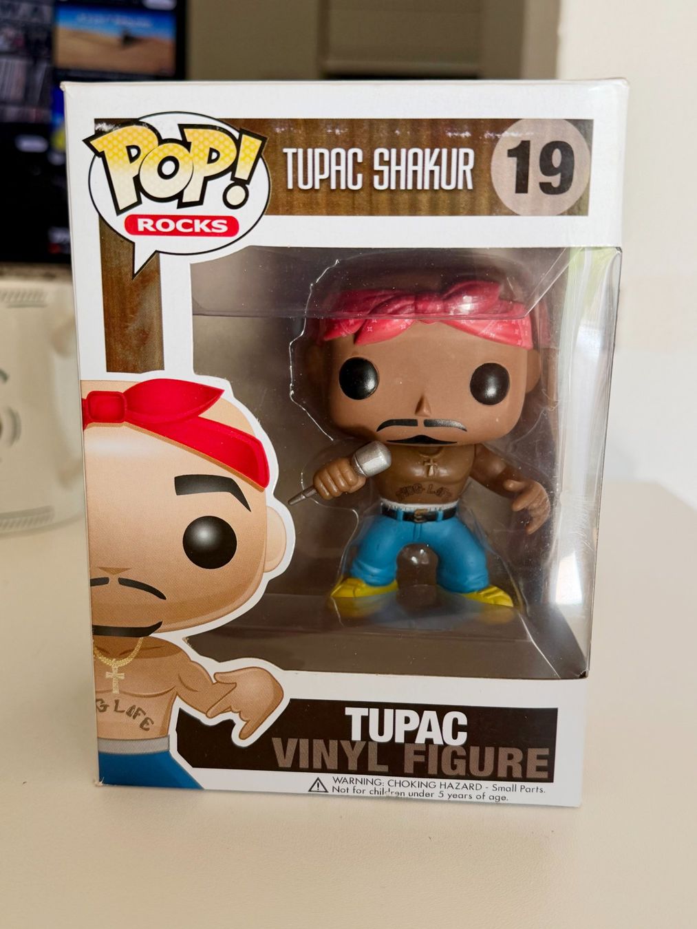 Funko Statuette: Funko Pop "Pop! Rocks" Nr. 19 TUPAC "no eyebrows" Version – Nuovo (secondo la descrizione) da Zürich venduto da NerdLoot