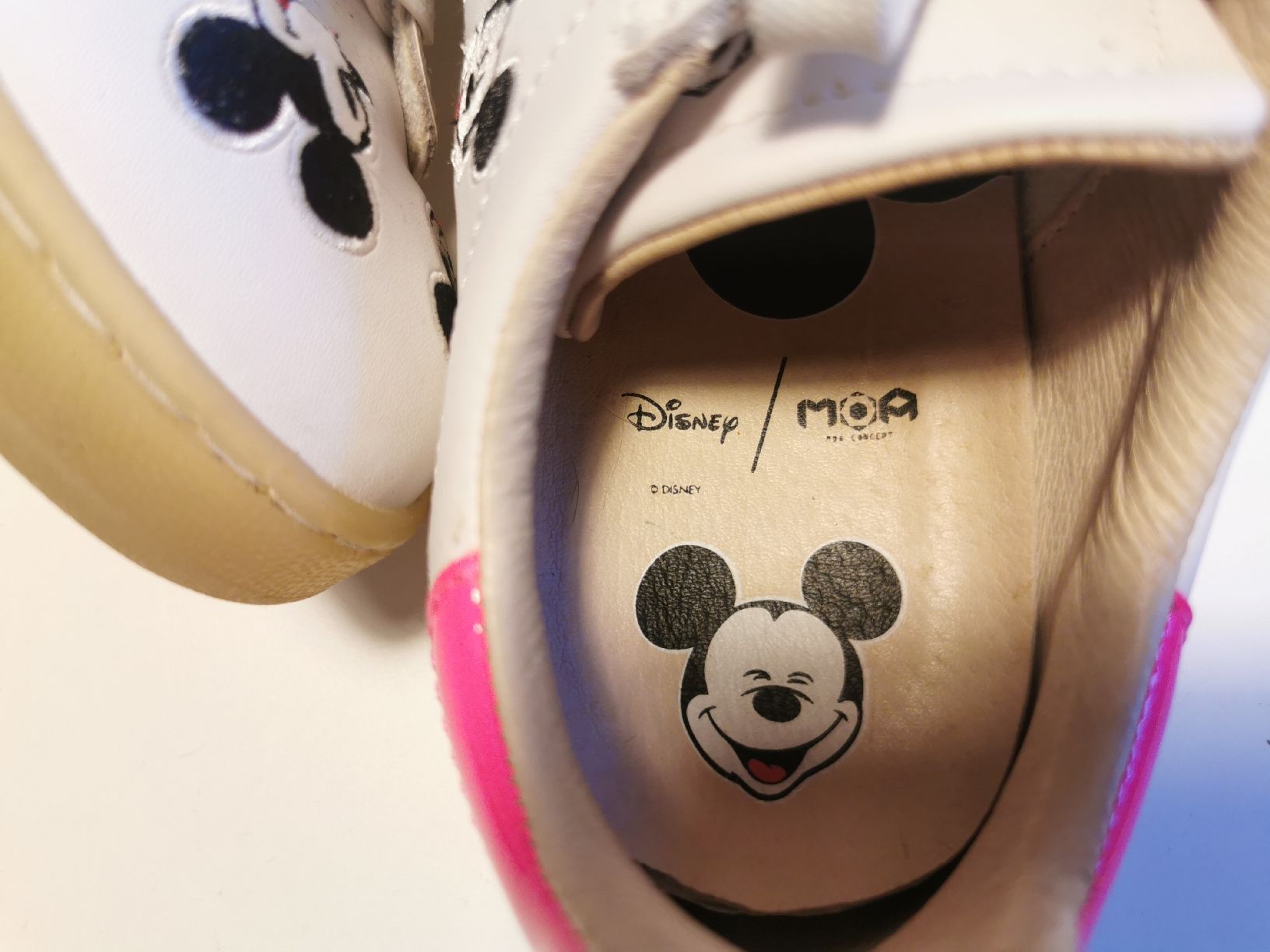 Scarpe da donna: Leder Sneaker Micky Mouse grösse 39 – Nuovo (secondo la descrizione) da Sachseln venduto da Ohlala-Shop 3