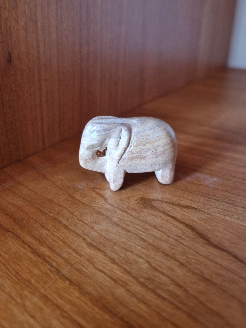 Statuette: Deko Elefant Speckstein – Usato da Rüti ZH venduto da Gigelisuppe