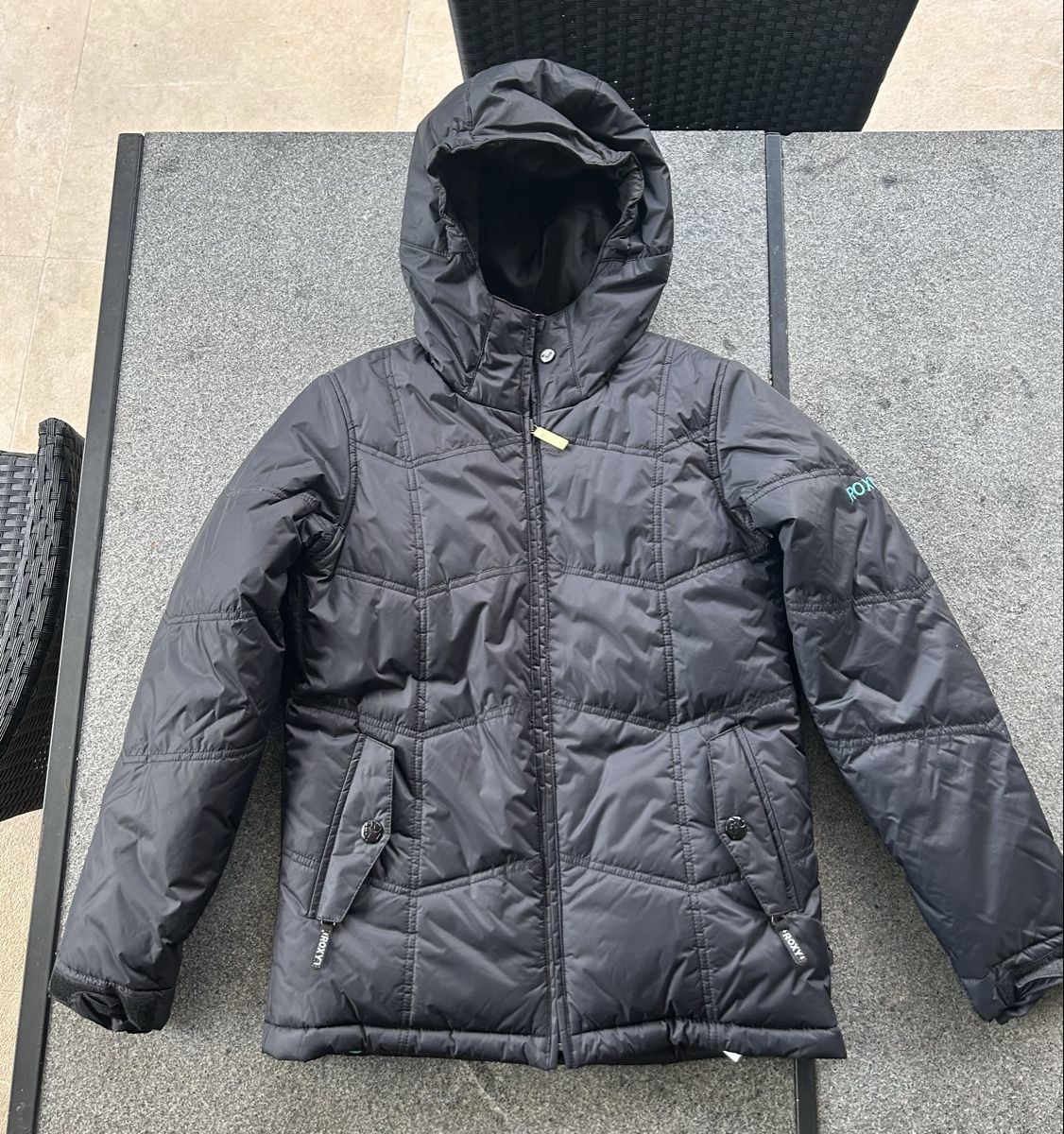Roxy Jacken & Mäntel: Veste Roxy noire avec capuche neuve taille 152 – Neu (gemäss Beschreibung) aus Orsières von Maevalais 4