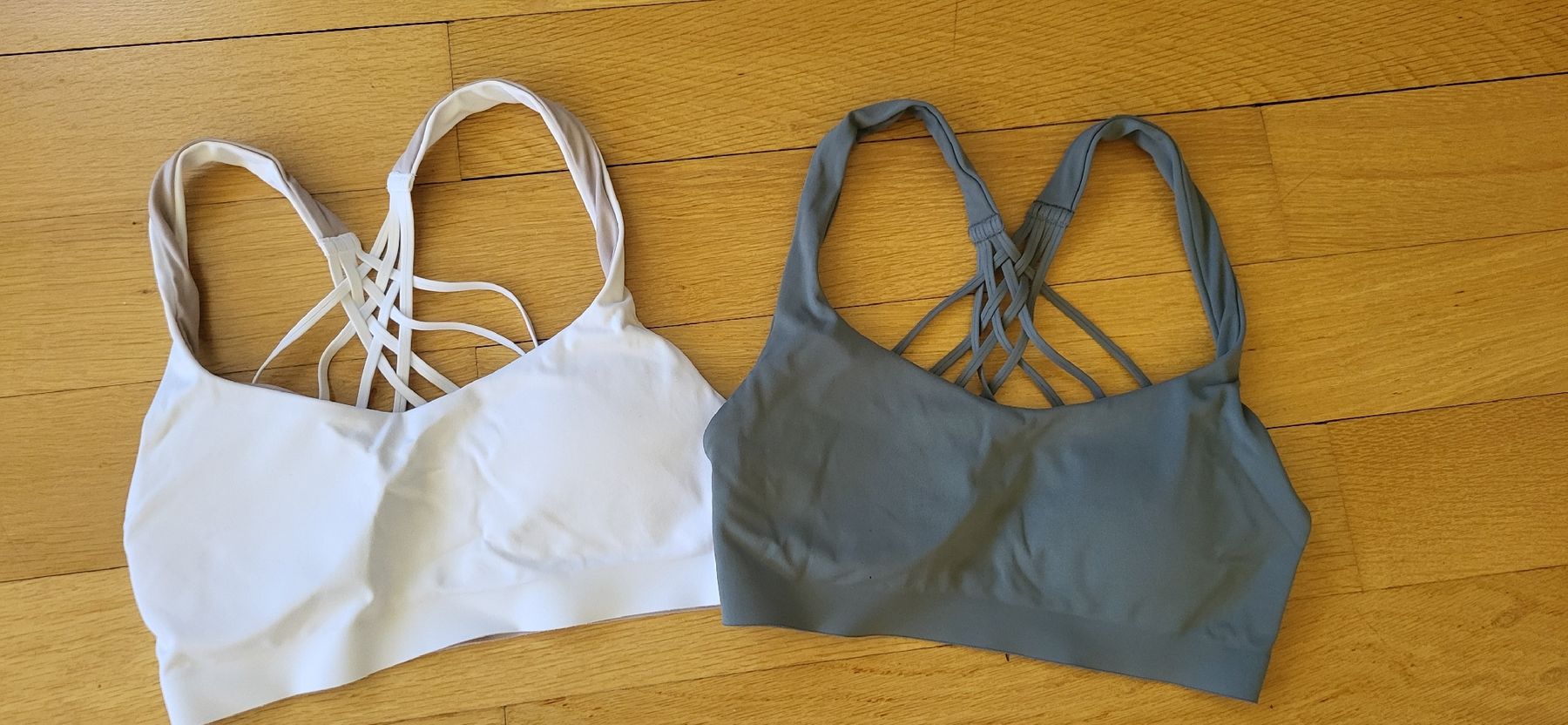 Lululemon Altra biancheria intima: Lululemon Sport BH – Usato da Olten venduto da Greenbaglady