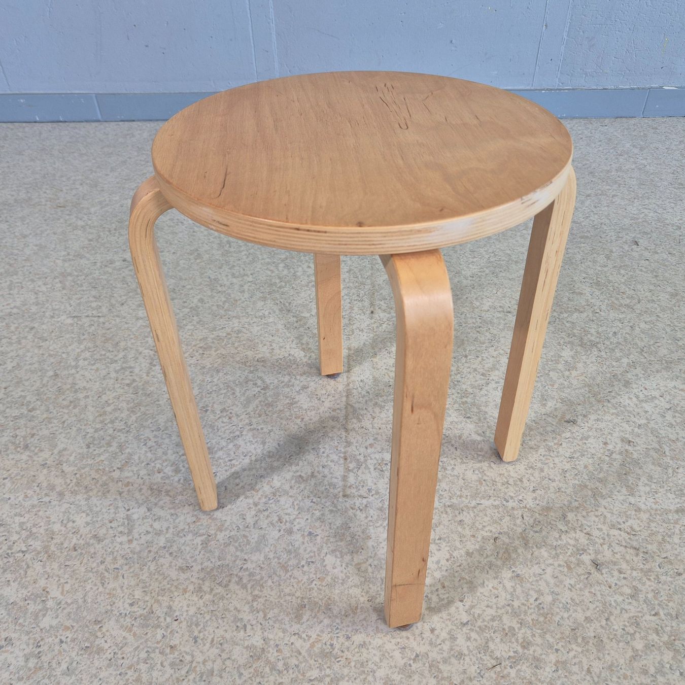 Ikea Sgabelli: Frosta Style Stool Hocker Stapelhocker Style Alvar Aalto – Usato da Nottwil venduto da Wondewa-Shop 7