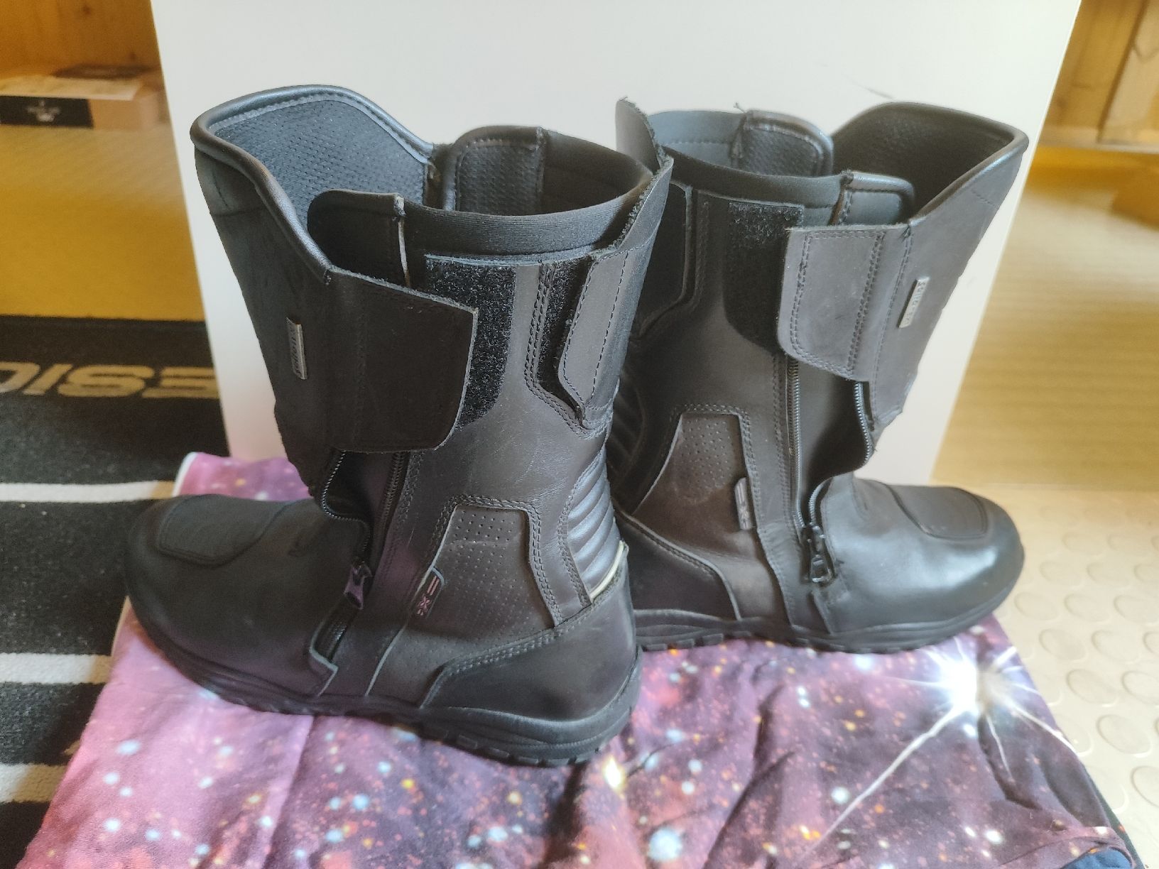 IXS Scarpe da uomo: IXS Motorradstiefel Grösse 43 – Usato da Gümligen venduto da Spos 2