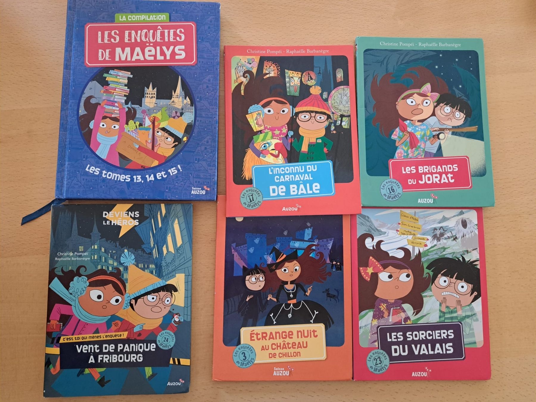 Bücher: Lot de 6 livres Maëlys – Gebraucht aus Corban von dameloute