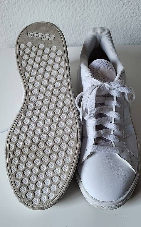 Adidas Scarpe da donna: Adidas Sneaker weiss Grösse 40 2/3 – Usato da Duggingen venduto da lot-of-fun 2