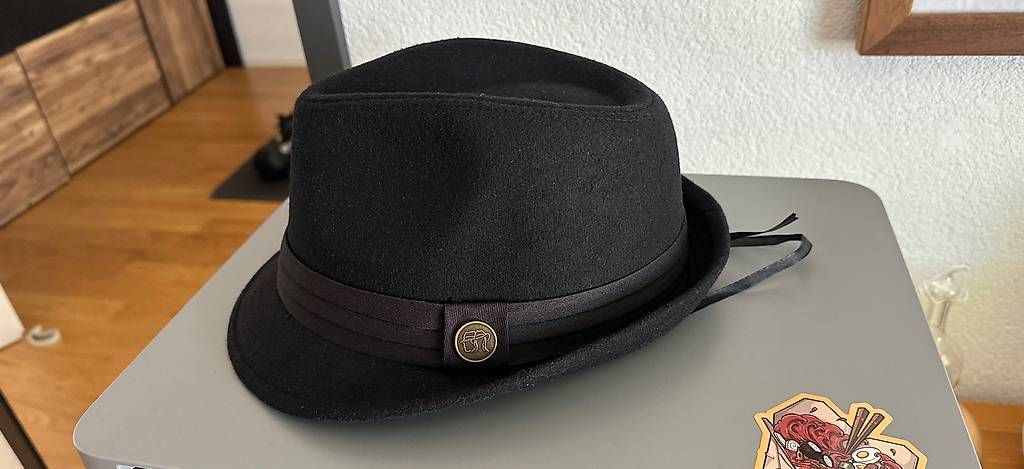 Copricapi, berretti & cappellini: Chapeau  modèle Fedora – Nuovo (secondo la descrizione) da La Chaux-de-Fonds venduto da dev_rv6d