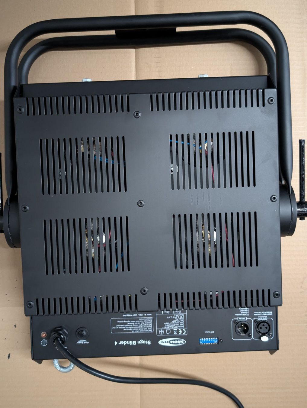 Showtec Lampade: SHOWTEC Bühnen-Blinder 4 DMX Schwarz – Nuovo (secondo la descrizione) da Siblingen venduto da yaennick 1