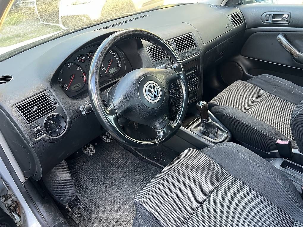 Automobili: Golf TDI Diesel  – Usato da Wetzikon ZH venduto da swiss0030 3