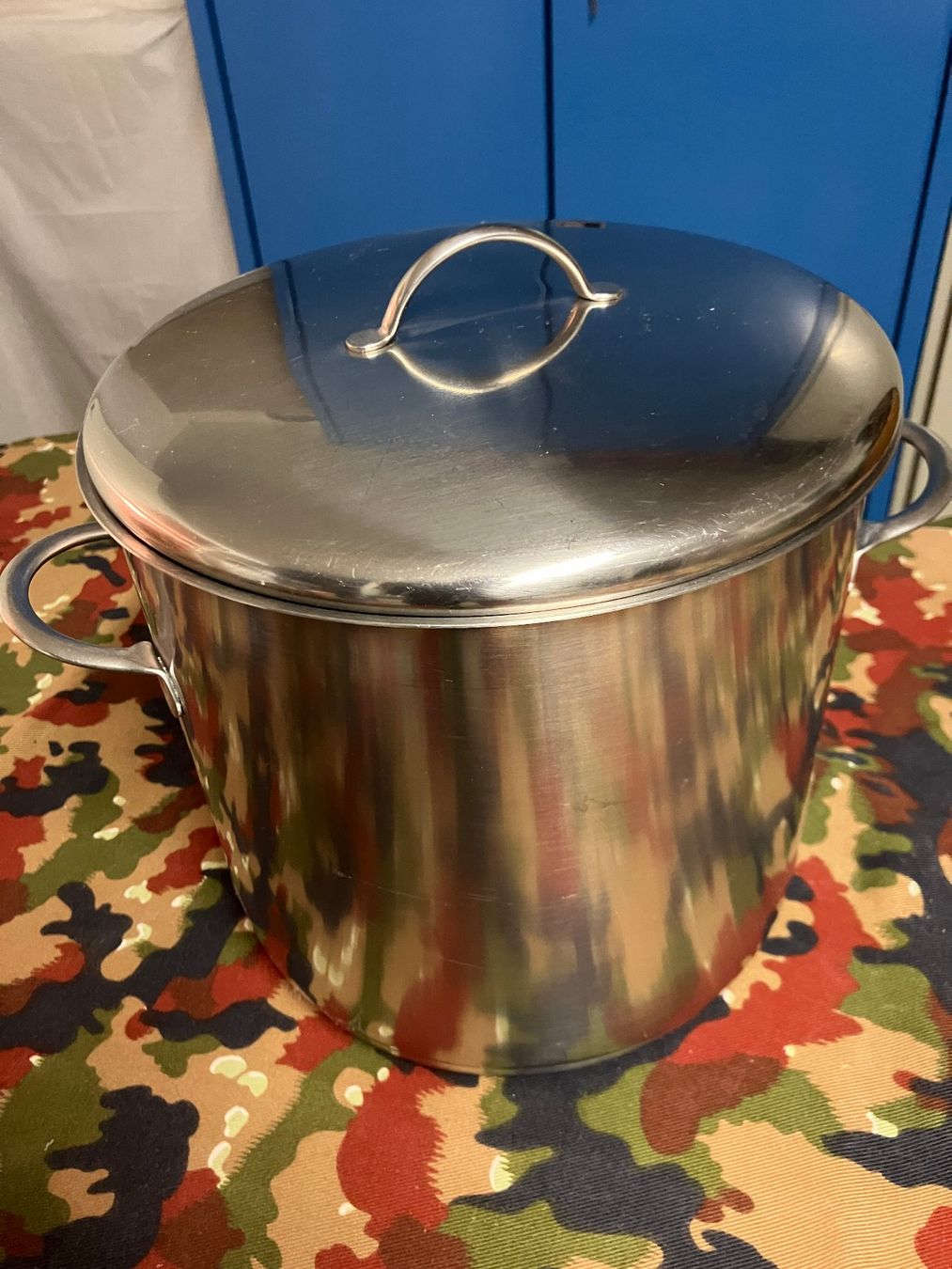 Set di piatti: Küchen Set 6 Stk, CH Armee – Usato da Riedholz venduto da mastercom
