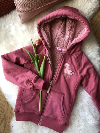 Kuscheliger Mädchen Hoodie Gr. 122 Teddyfutter *NEUWERTIG