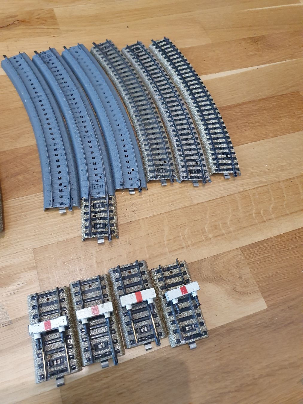 Märklin Modellini di ferrovie: 86x M-Schiene 5200, Radius R2 & 4x Prellbock – Usato da Zofingen venduto da Bluepoint580 4