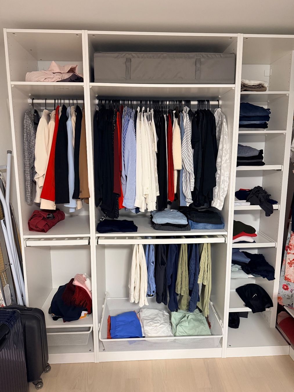 Ikea Armoires: PAX Schrank Korpusse – D'occasion à Winterthur par m-s1978 1