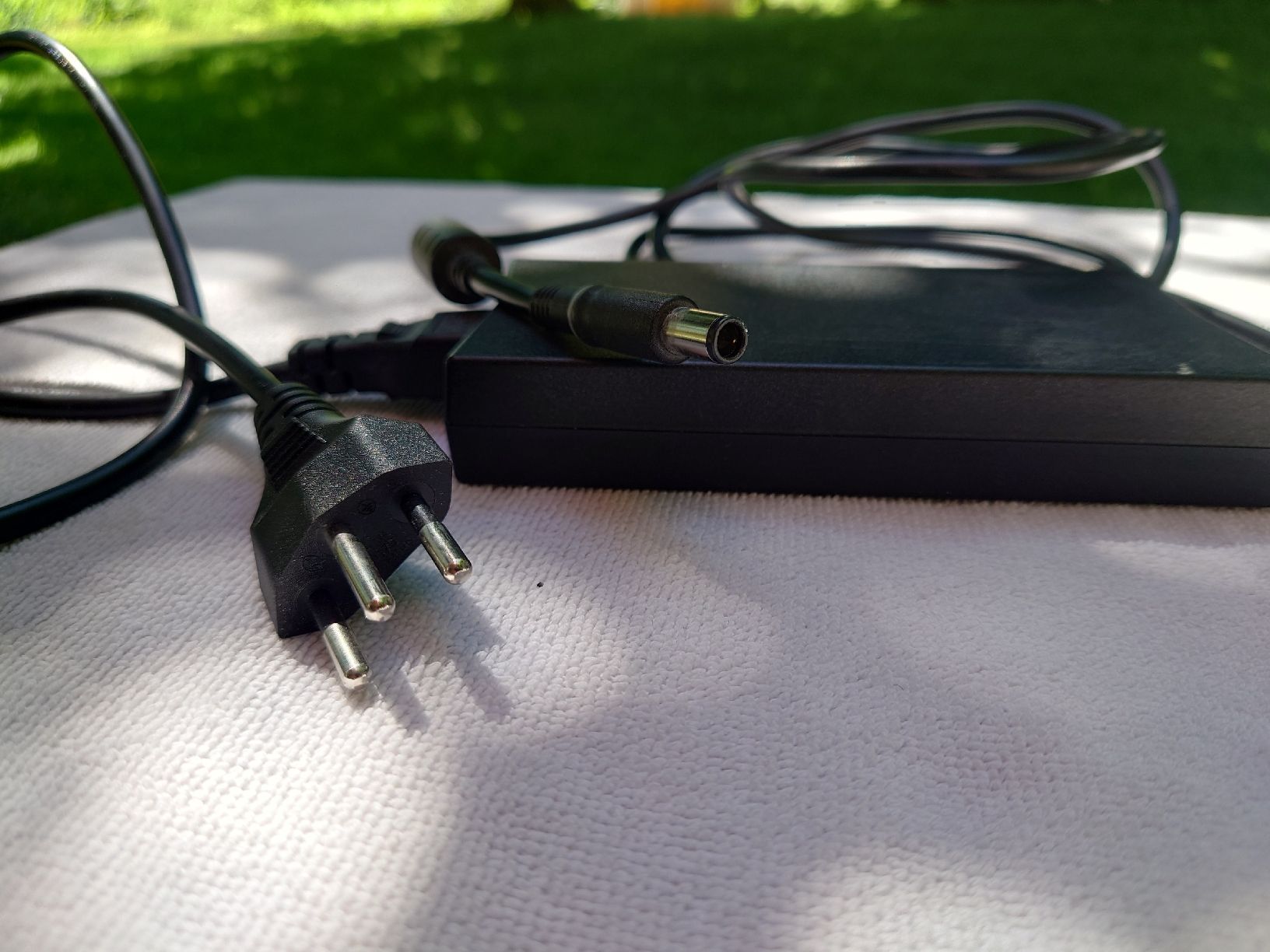 Dell Caricabatterie: Originales Dell 130 W Netzteil – Usato da Fraubrunnen venduto da PlueschPanda 1
