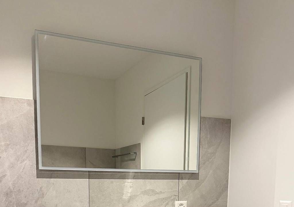 Spiegelschränke: Unique LED Badezimmer Spiegel – Gebraucht aus Oberwil BL von fri_xt6k