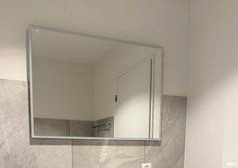 Unique LED Badezimmer Spiegel