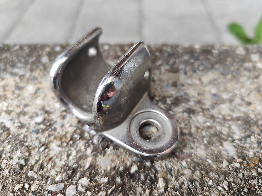 Ganci per rimorchio: Thule Anhängerkupplung  – Usato da Montlingen venduto da Blackmanta