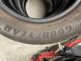 Good Year 205/60R16