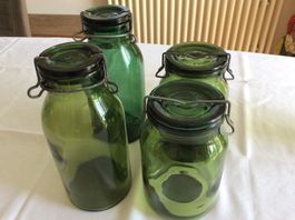 Bülacher Gläser. Alle 1,5  Liter.   VP je Stück.