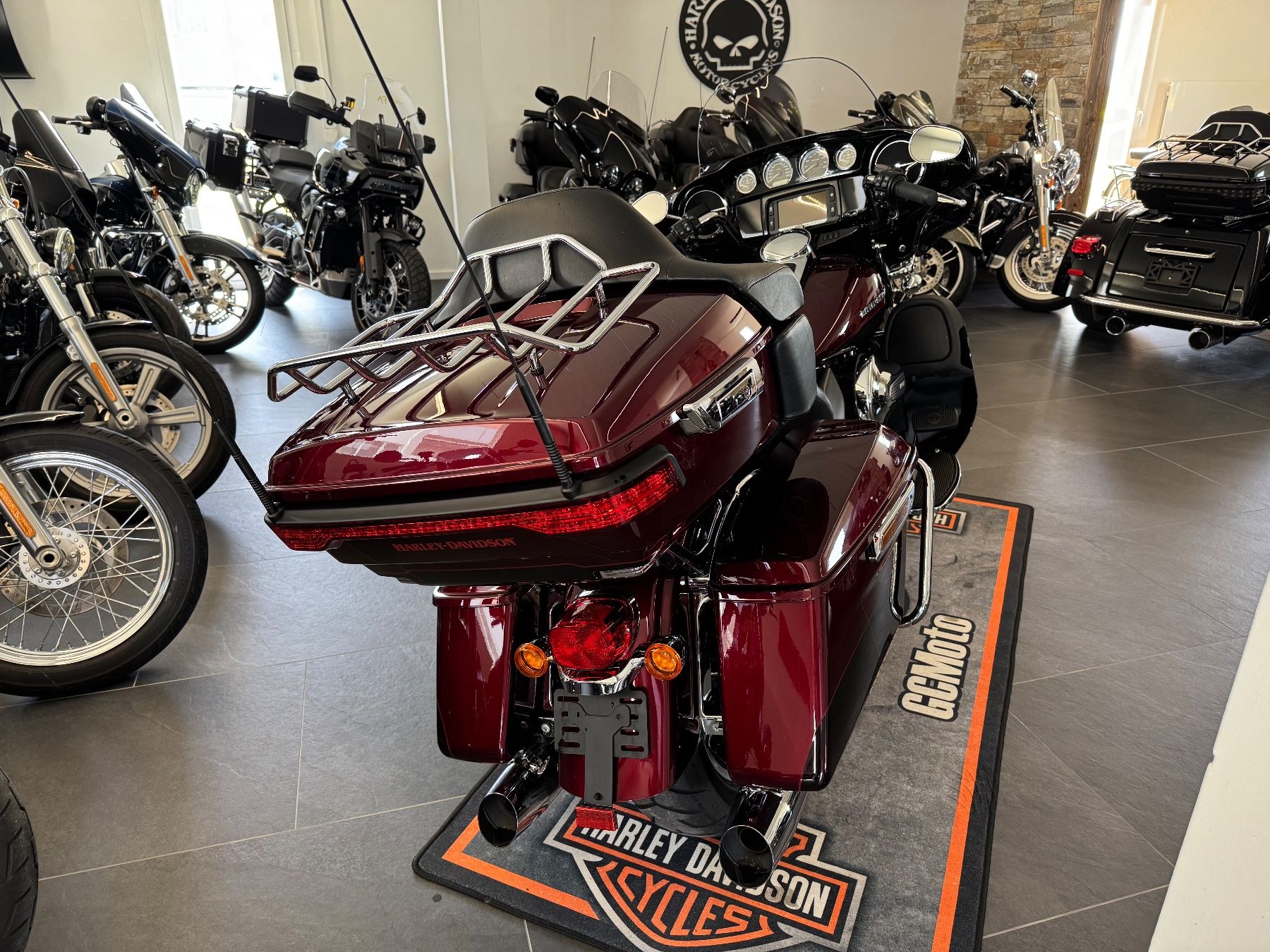 Harley-Davidson Chopper: Harley Davidson Electra Glide LEASING POSSIBLE – Usato da Echallens venduto da HD90 5