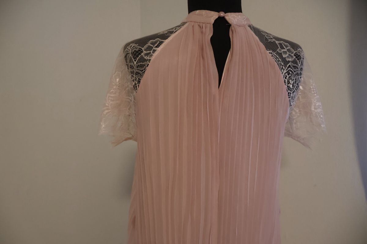 Kleider: Kleid pink Spitzärmel neuwertig – Neu (gemäss Beschreibung) aus Bösingen von ash_jnn8 3