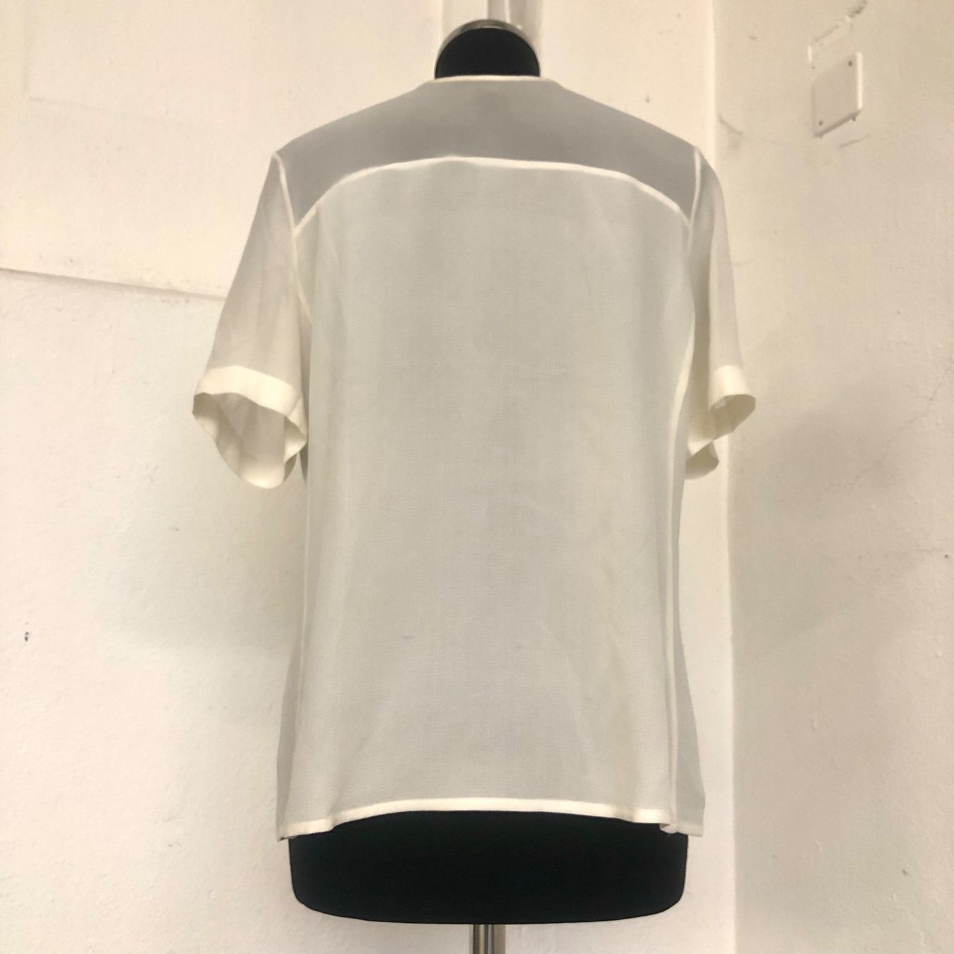 Akris Camicette: Akris Designer Bluse Seide, Grösse 38 – Usato da Brienz BE venduto da Kokolea84 3