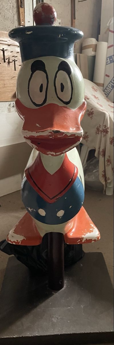 Statuette: Vintage Donald Disney Sitzfigur – Usato da Schaffhausen venduto da lar_sp7t 2