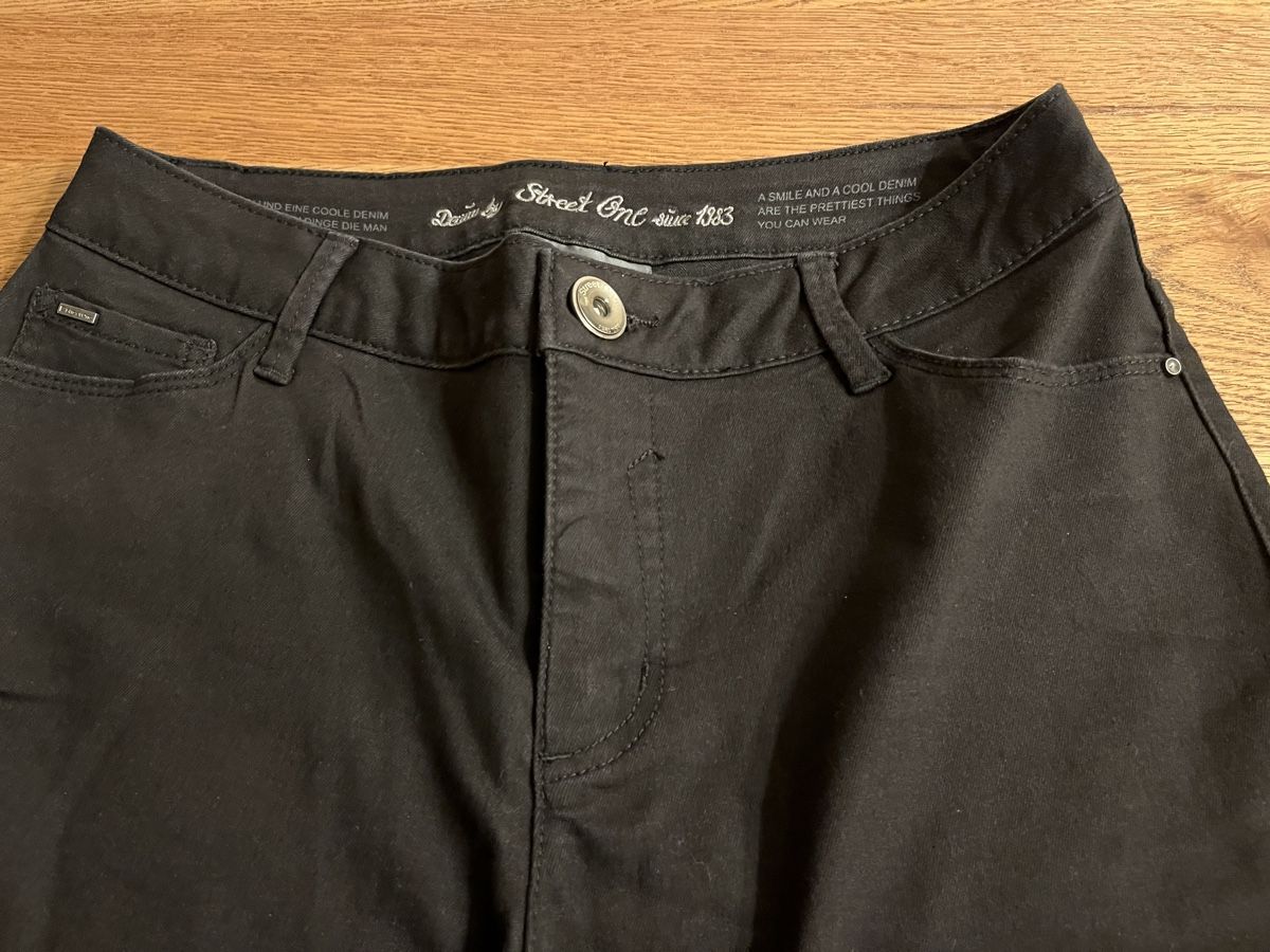 Jeans: Jeans  – Neuf (Voir description) à Schliern b. Köniz par medion3098 2