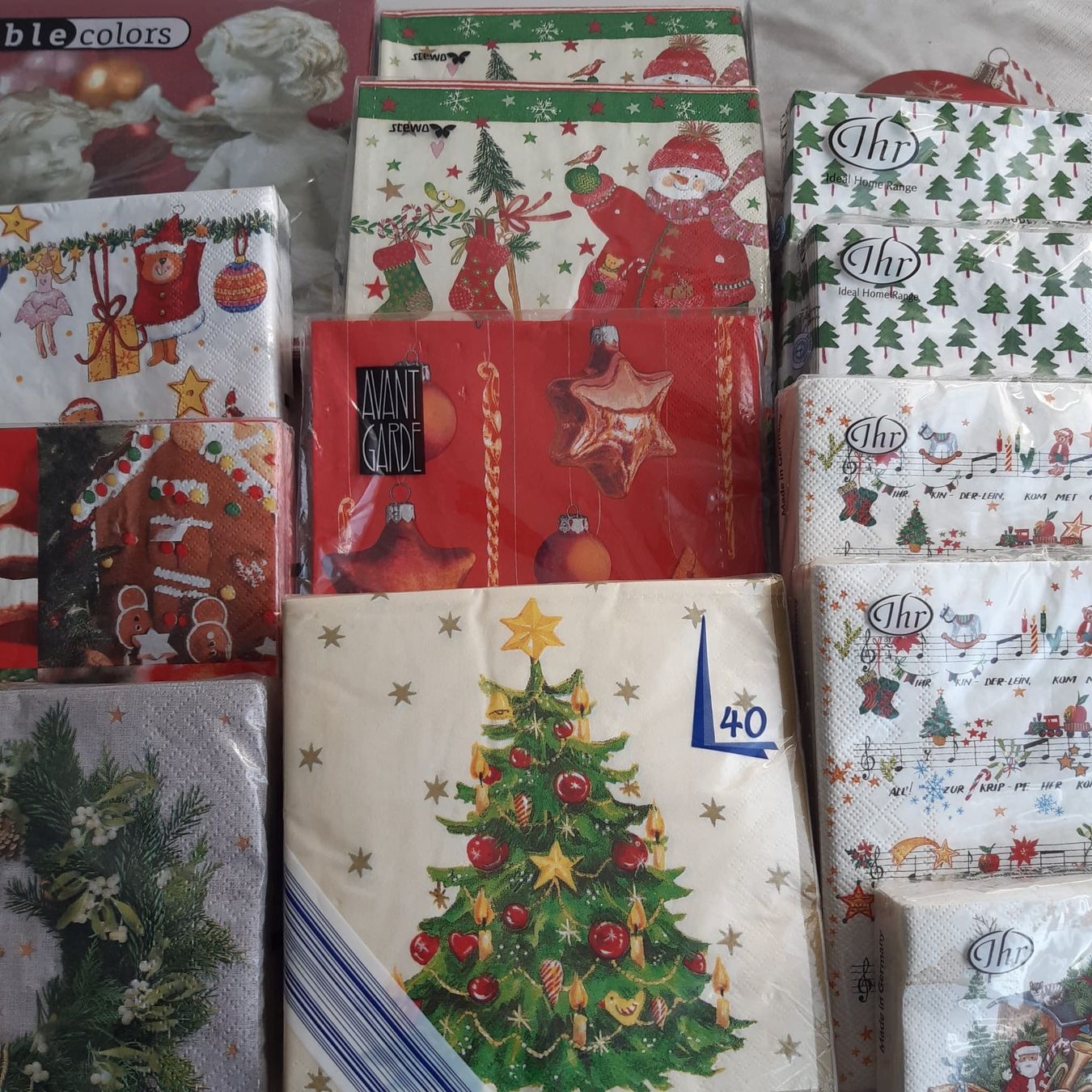 Servietten: Festliche Weihnachts-Servietten Set, Teller, Becher – Neu und originalverpackt aus Luzern von Sontru 2