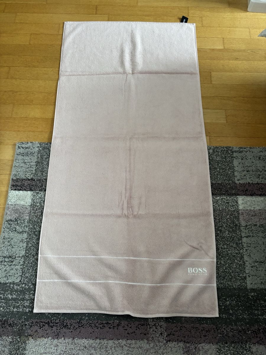 Hugo Boss Teli da bagno: Hugo Boss Bath Towel Set – Nuovo (secondo la descrizione) da Berneck venduto da mlb_ch99 9