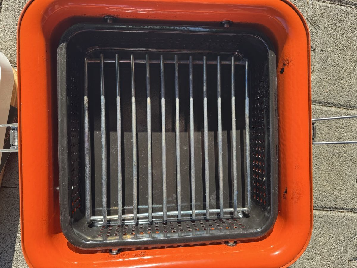 Grils: Everdure Holzkohlegrill Cube, Orange – D'occasion à Buchs LU par Sumpf_007 7