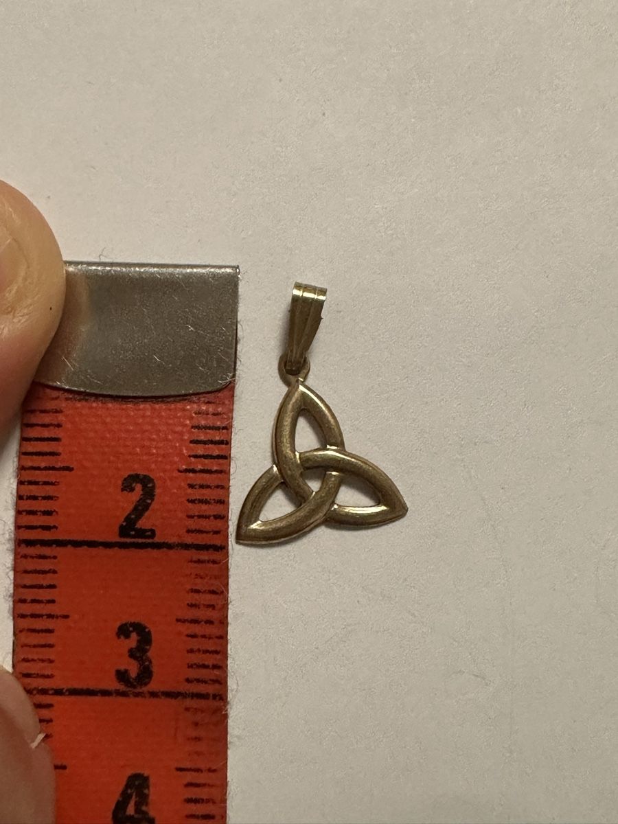 Ciondoli: Pendentif triskel or jaune, bon état  – Usato da Montreux venduto da luc_w7cx 2